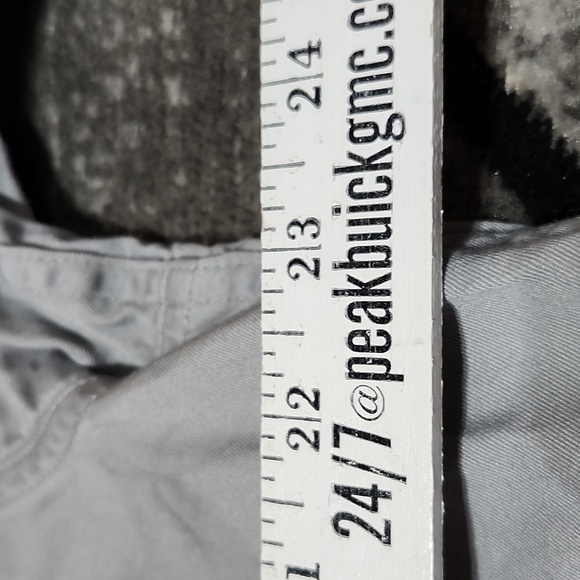 ARIAT EMBROIDERED THE FORT WESTERN PATCH BUTTON-DOWN LONG-SLEEVED SHIRT - Picture 9 of 15